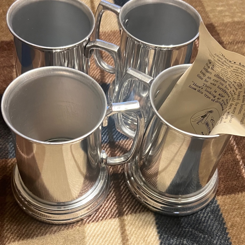 Classic Silver Mug Set